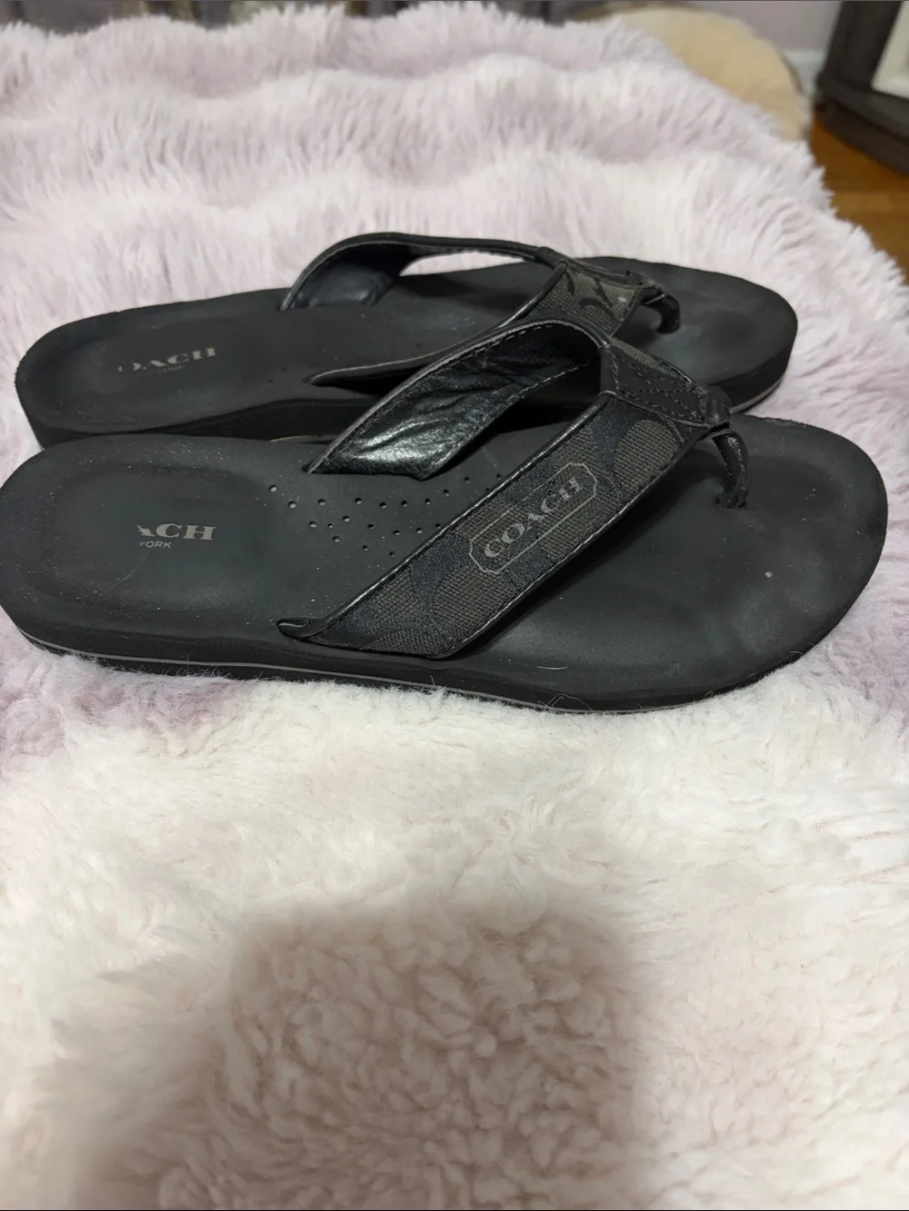 🖤 COACH PRE-LOVED FLIP FLOPS SIZE 7.5 🖤